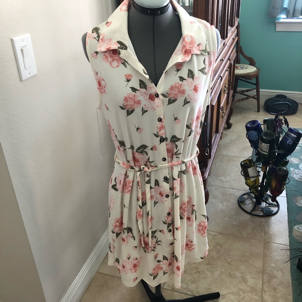 Super soft knit summer dress with lace back
